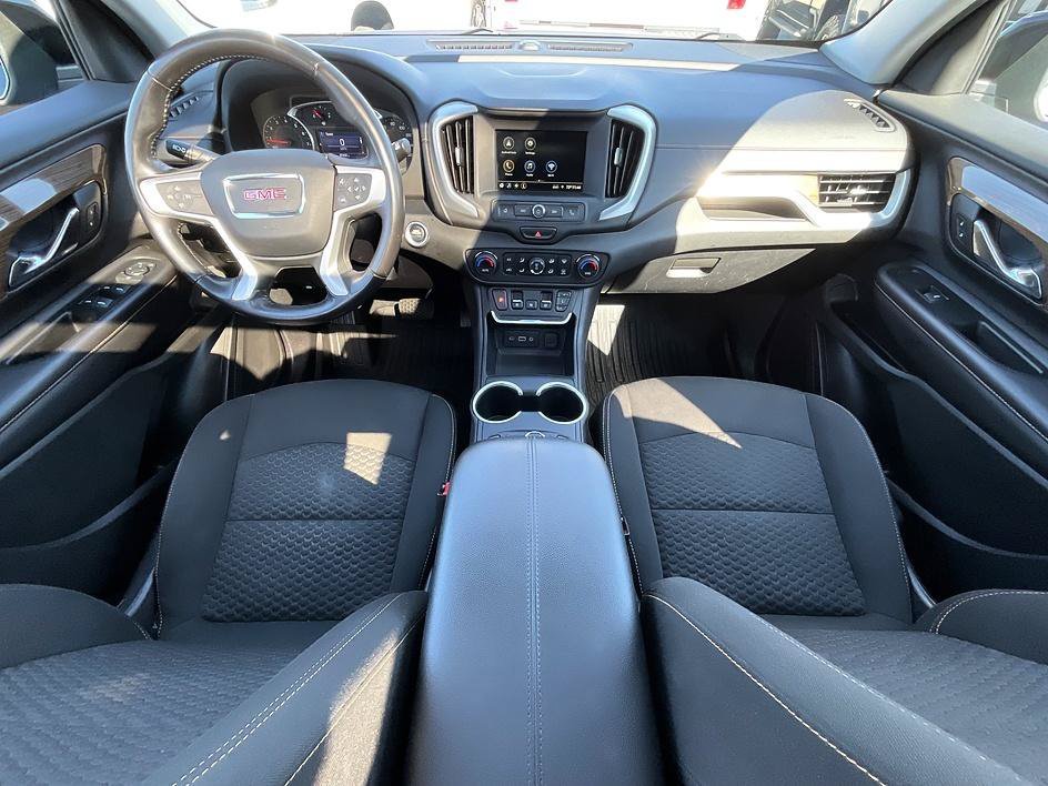 Used 2019 Gray GMC SLE image 3