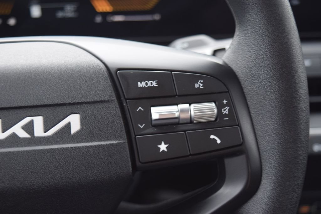 2025 Kia K4 LXS - Photo 20