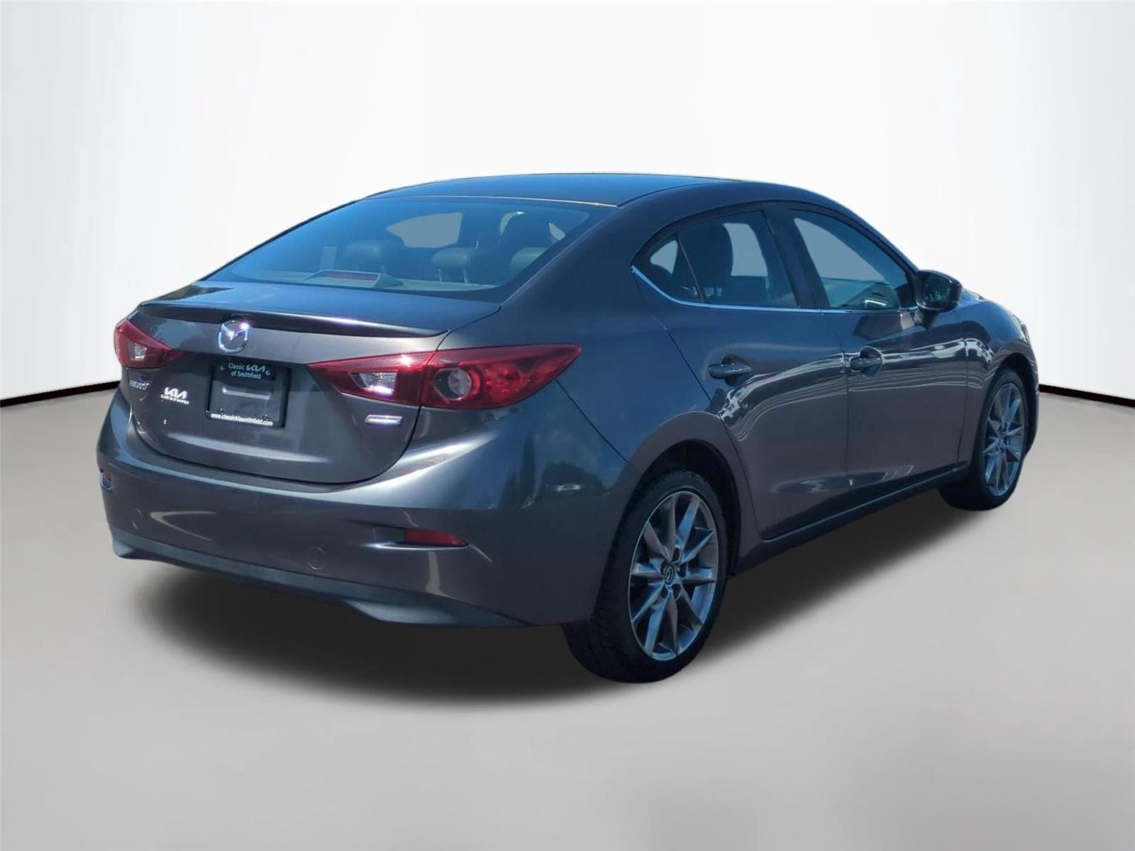 Used 2018 Machine Gray Metallic Mazda Touring image 5