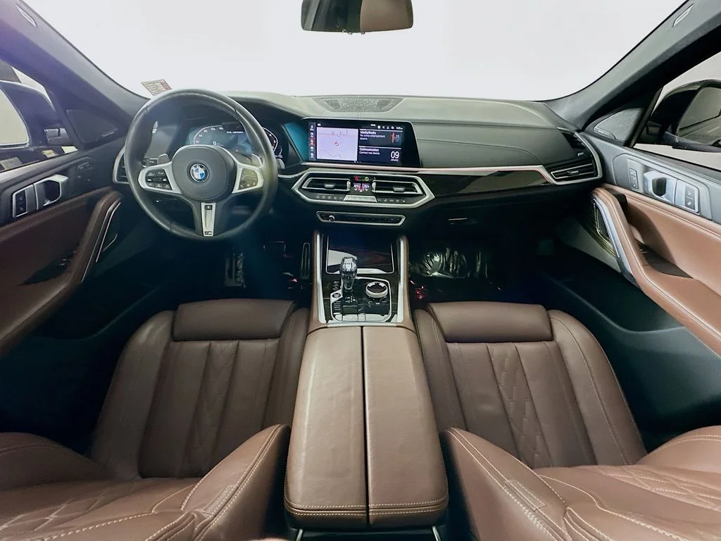Used 2020 Arctic Gray Metallic BMW M50i image 27