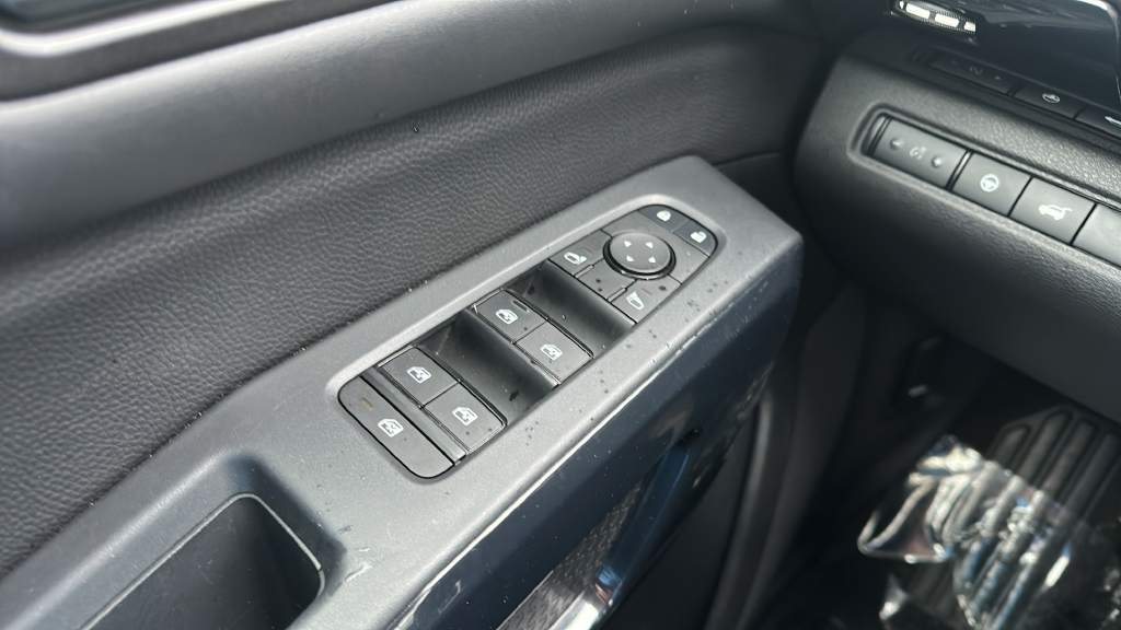 Used 2025 Gun Metallic Nissan SV image 20