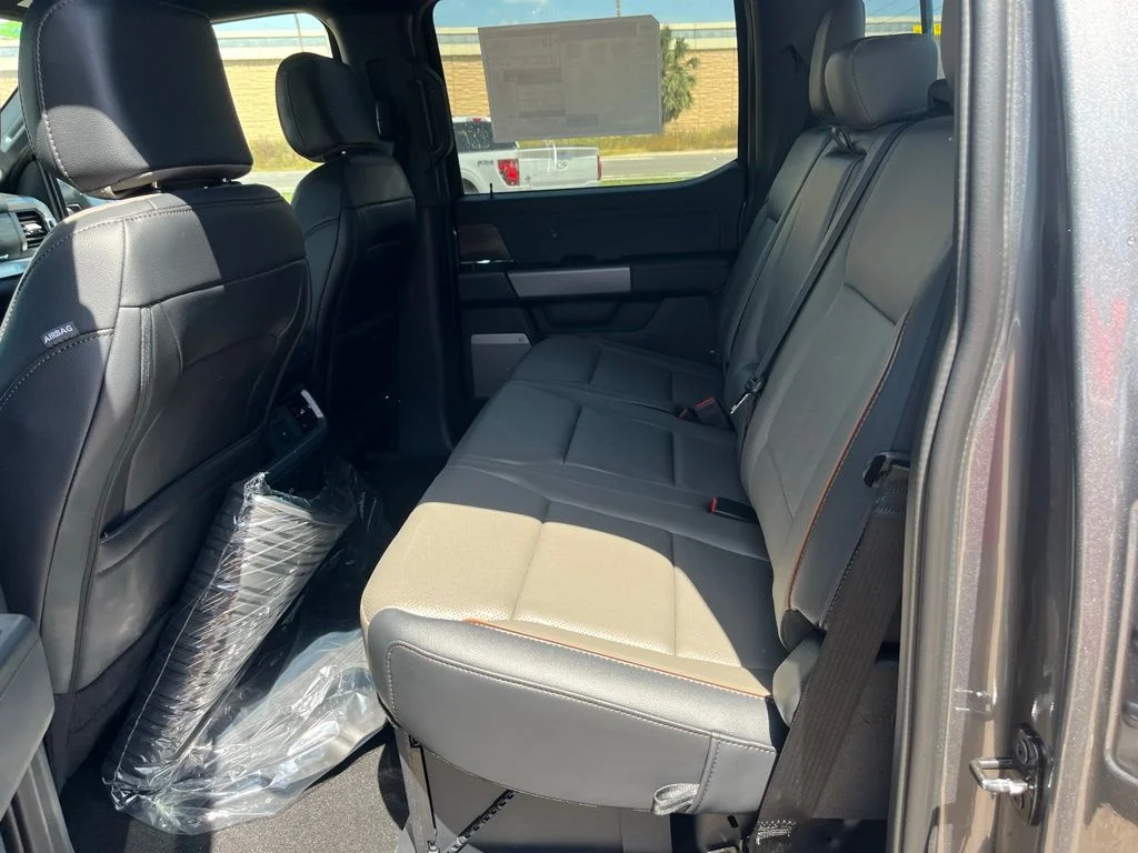 2025 Ford F-150 Lariat - Photo 18