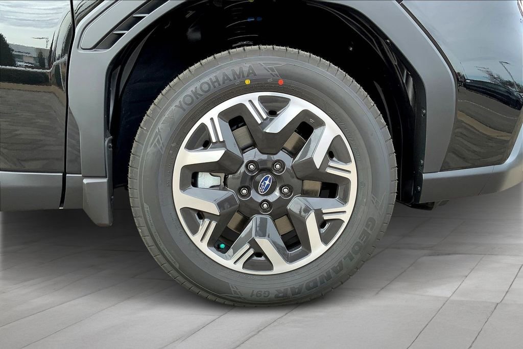 New 2026 CRYSTAL BLACK SILICA Subaru Premium image 12