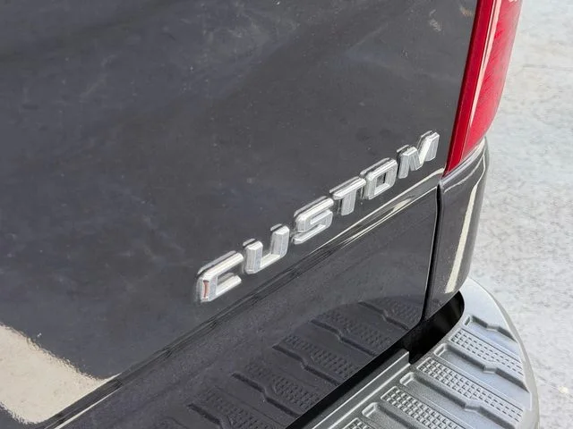 Used 2023 Gray Chevrolet Custom image 16