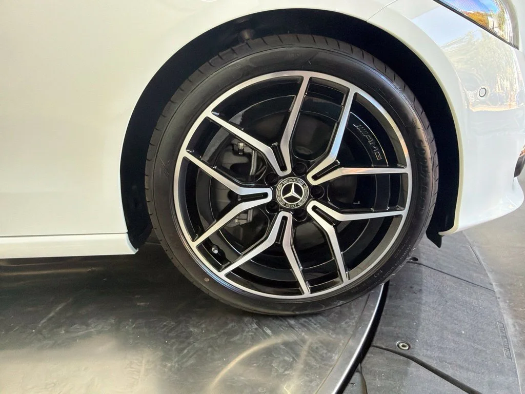 New 2027 White Mercedes-Benz C 300 image 9