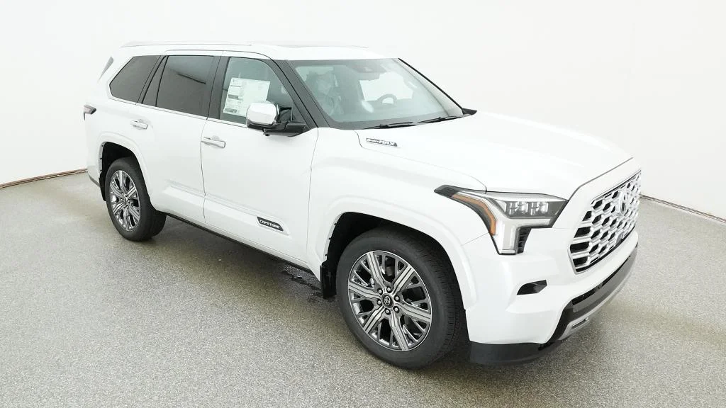 New 2026 Wind Chill Pearl Toyota Capstone image 10