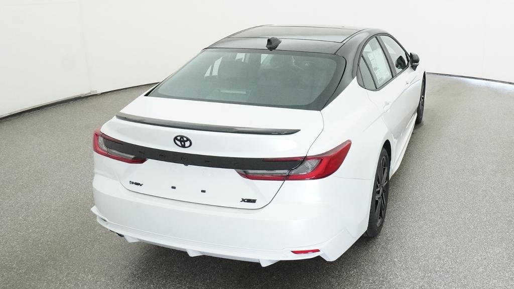 New 2026 Wind Chill Pearl with Midnight Black Metallic roof Toyota XSE image 22