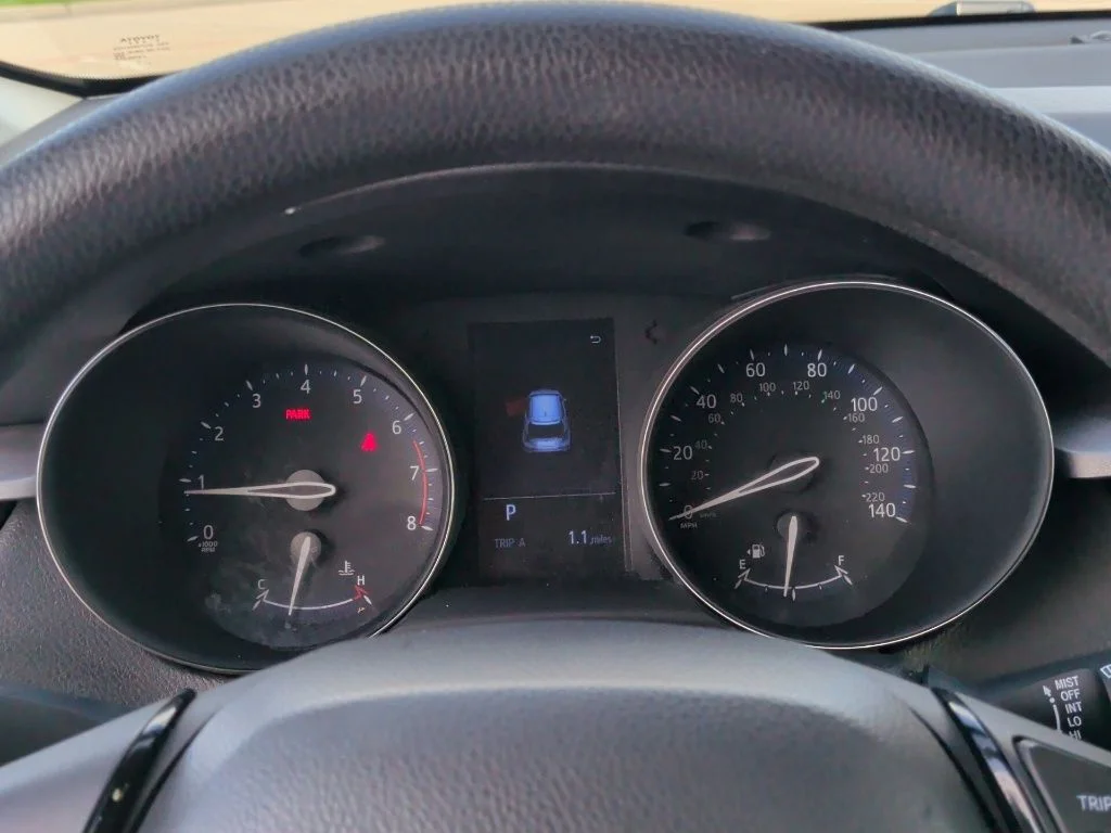 Used 2020 White Toyota LE image 20