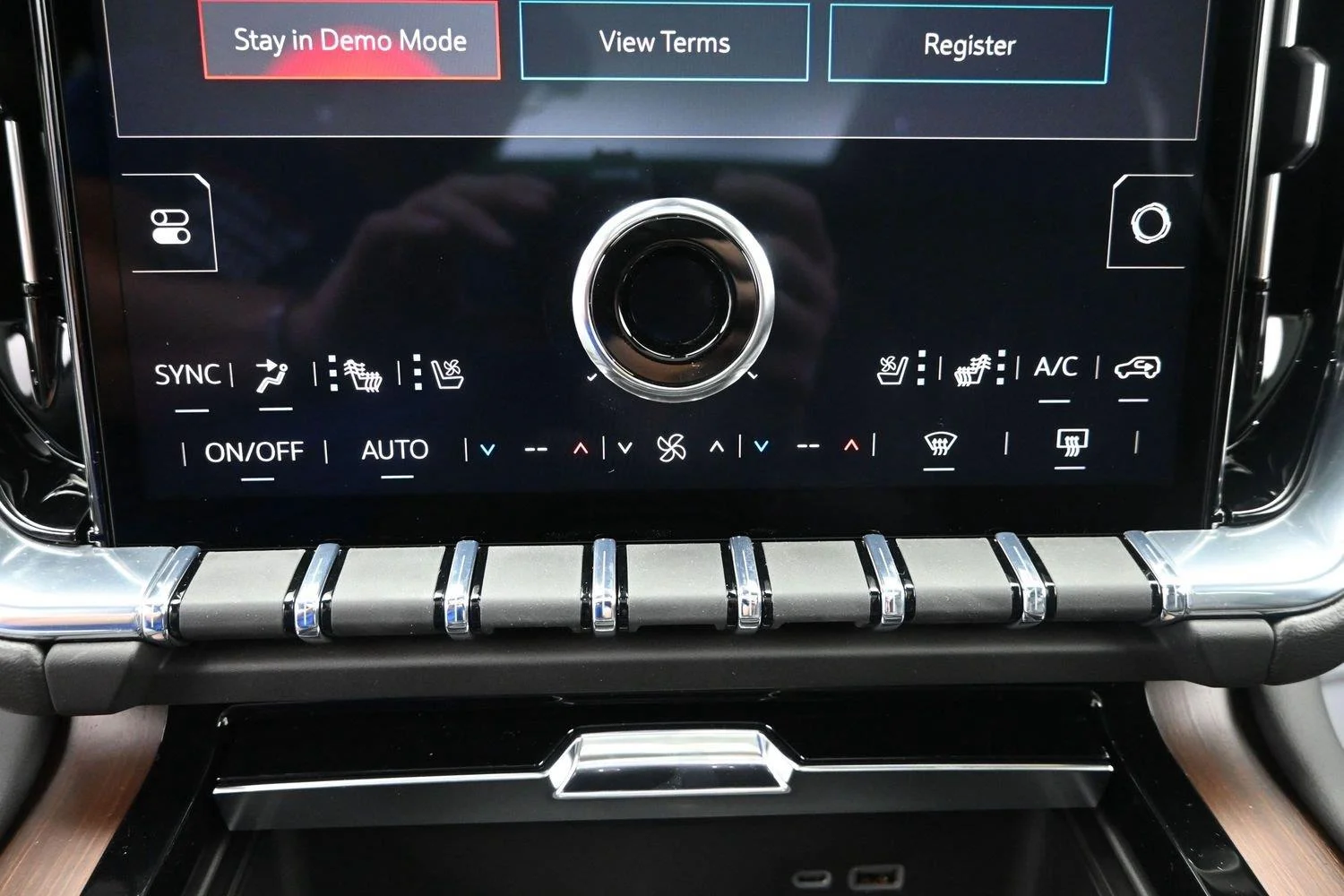 2026 GMC Yukon XL Denali - Photo 37