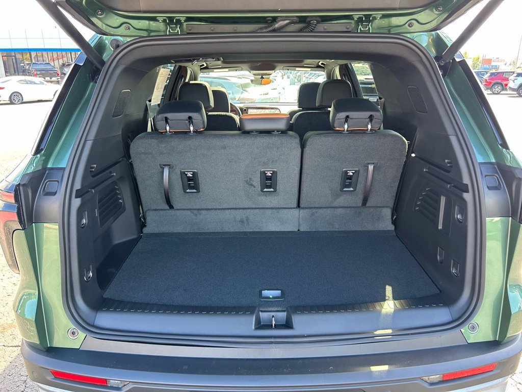 2027 Chevrolet Traverse Z71 - Photo 42