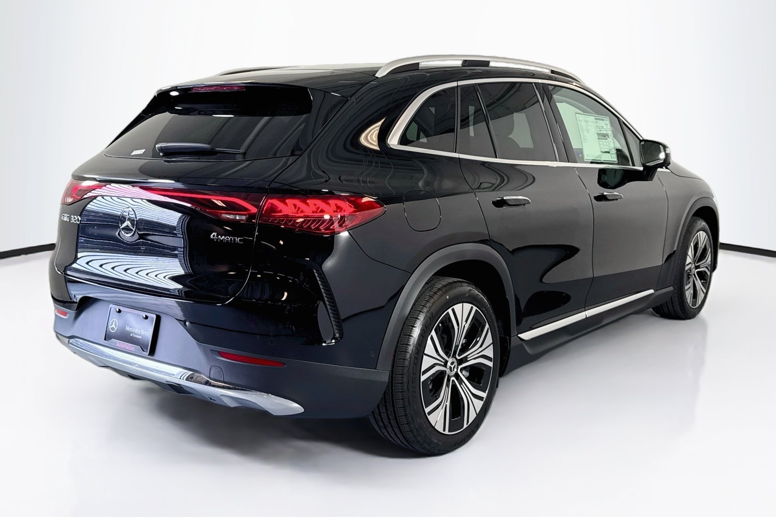 New 2027 Black Mercedes-Benz EQE 320 image 5