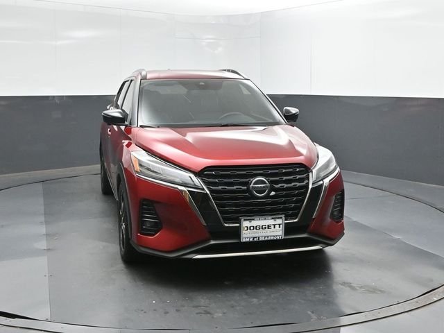 Used 2021 Red Nissan SR image 17