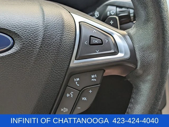 Used 2019 Silver Ford SEL image 25