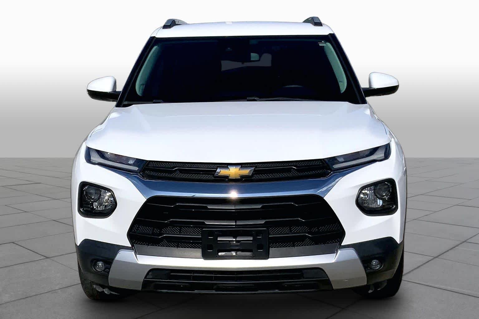 Used 2021 Summit White Chevrolet LT image 4