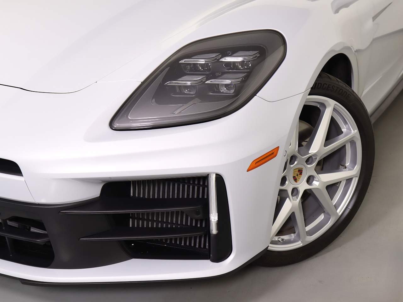 Used 2025 White Porsche 4 image 12