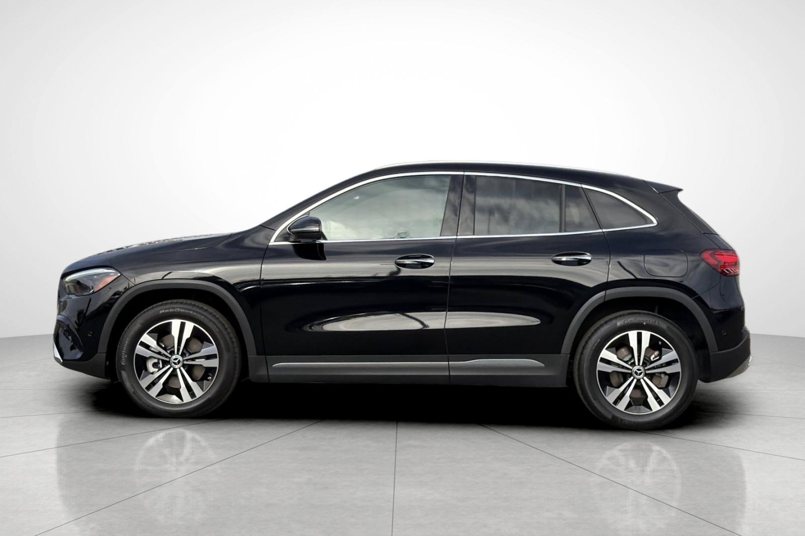 Certified Used 2025 Black Mercedes-Benz GLA 250 image 30