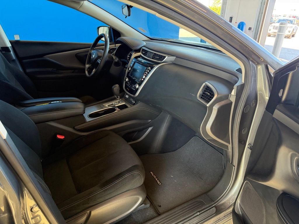 Used 2020 Gray Nissan S image 12