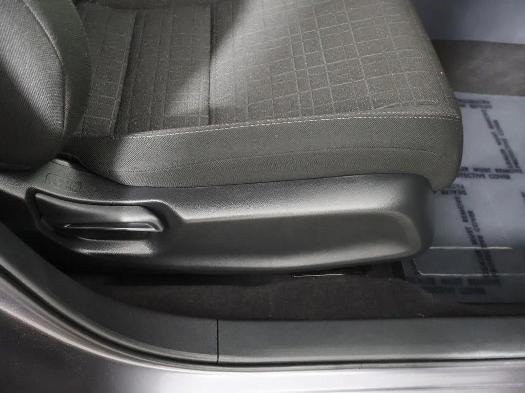 2026 Honda HR-V LX - Photo 28