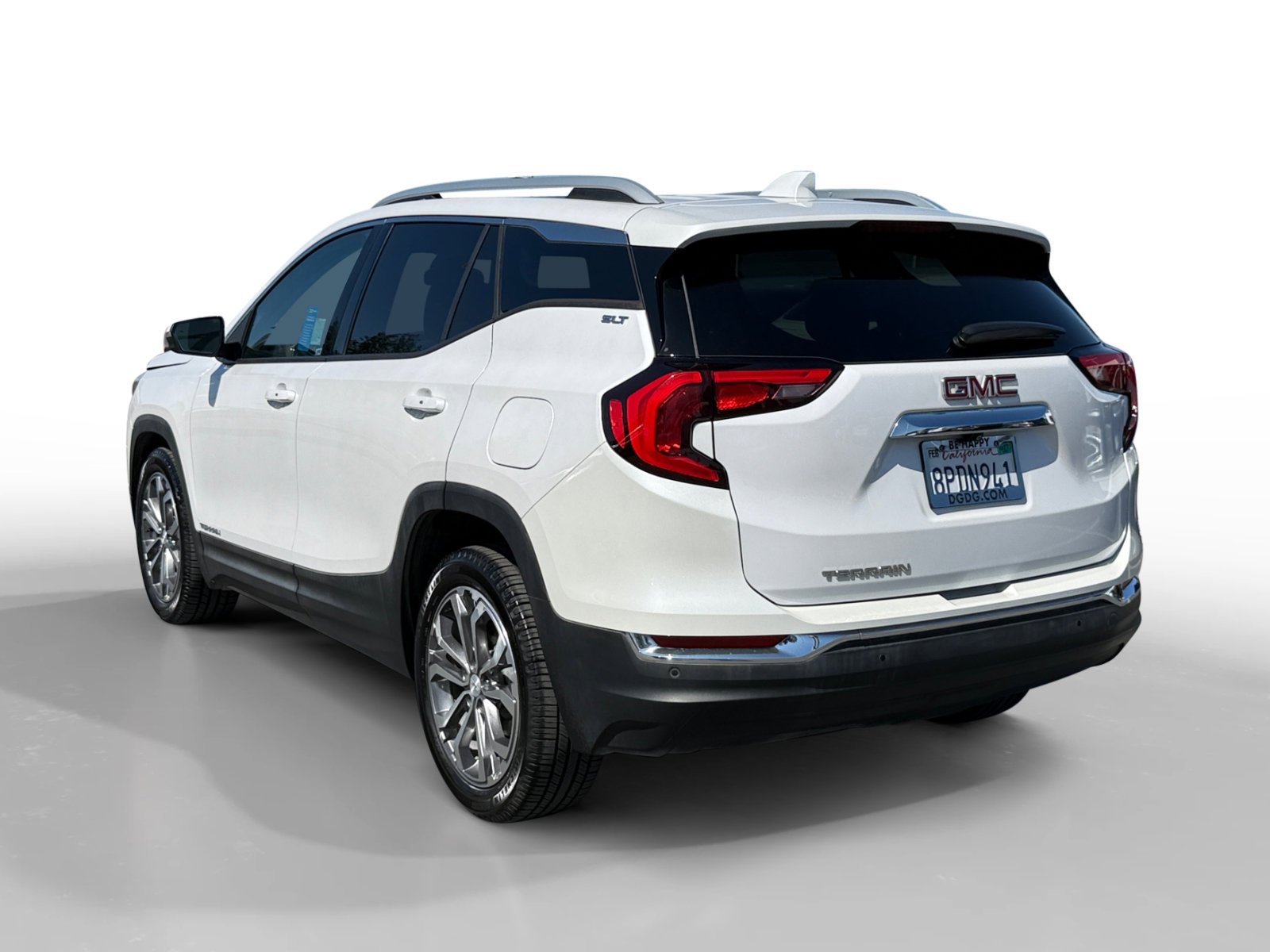 Used 2020 White Frost Tricoat GMC SLT image 3