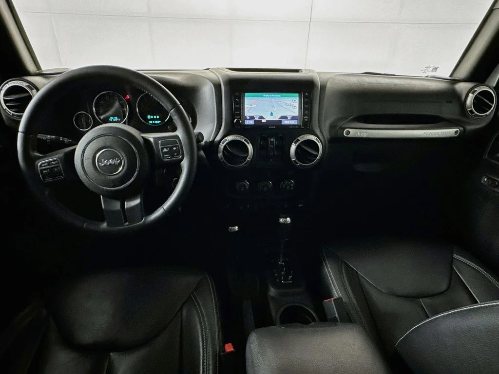 Used 2017 Gray Jeep Unlimited Rubicon image 24