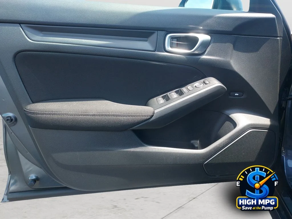 Used 2023  Honda LX image 26