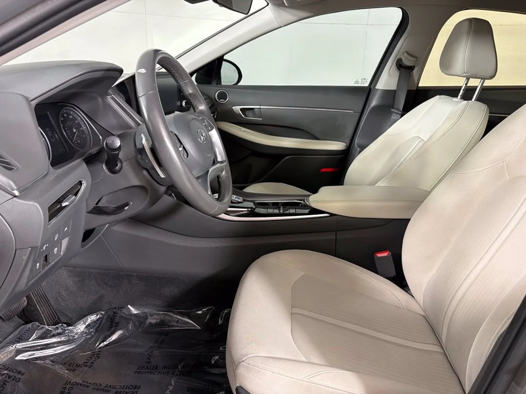 Used 2022 Gray Hyundai SEL image 21