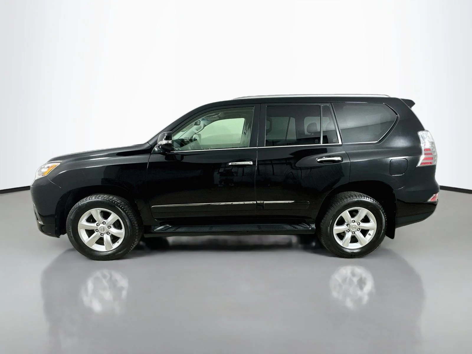 Used 2014 Black Lexus  image 8