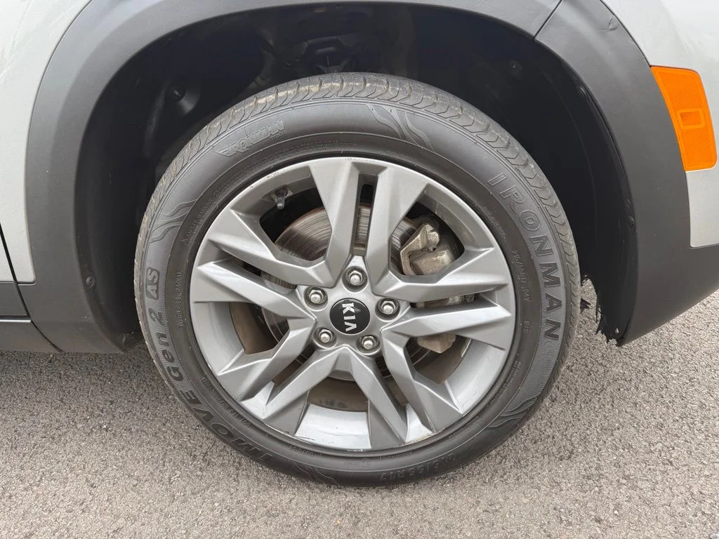 Used 2021 Steel Gray Kia LX image 26