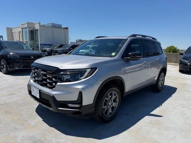 Used 2024 Gray Honda TrailSport image 3