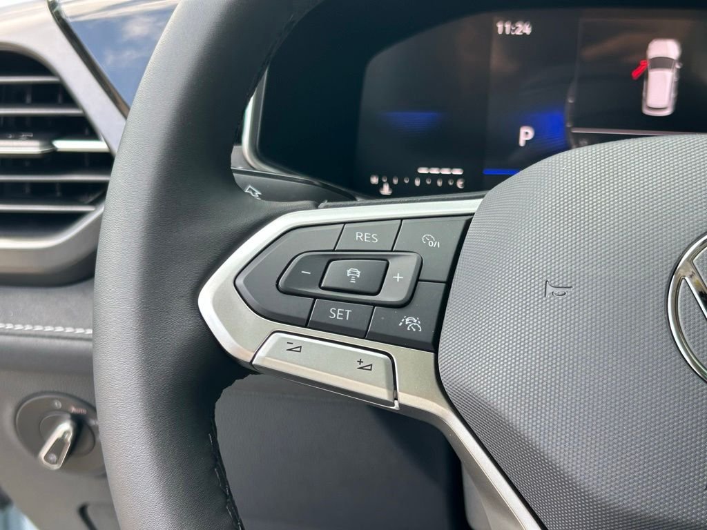 New 2026 Gray Volkswagen 1.5T SE Black image 22