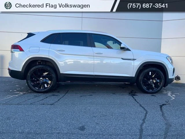 New 2026 White Volkswagen 2.0T SE image 3