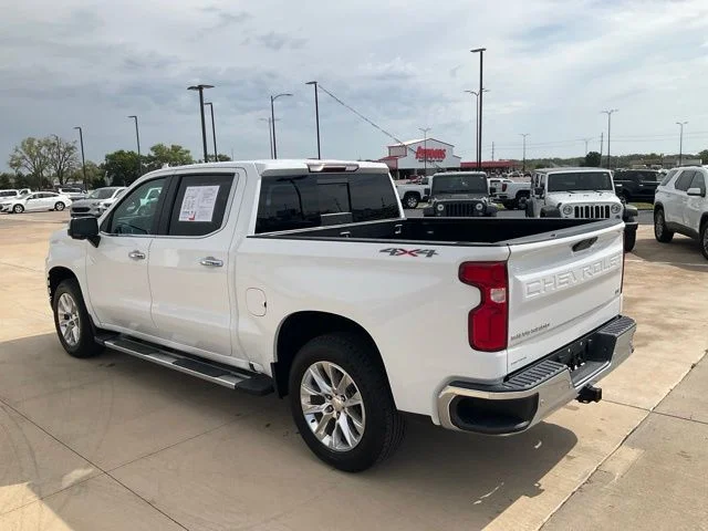 Used 2021 White Chevrolet LTZ image 32