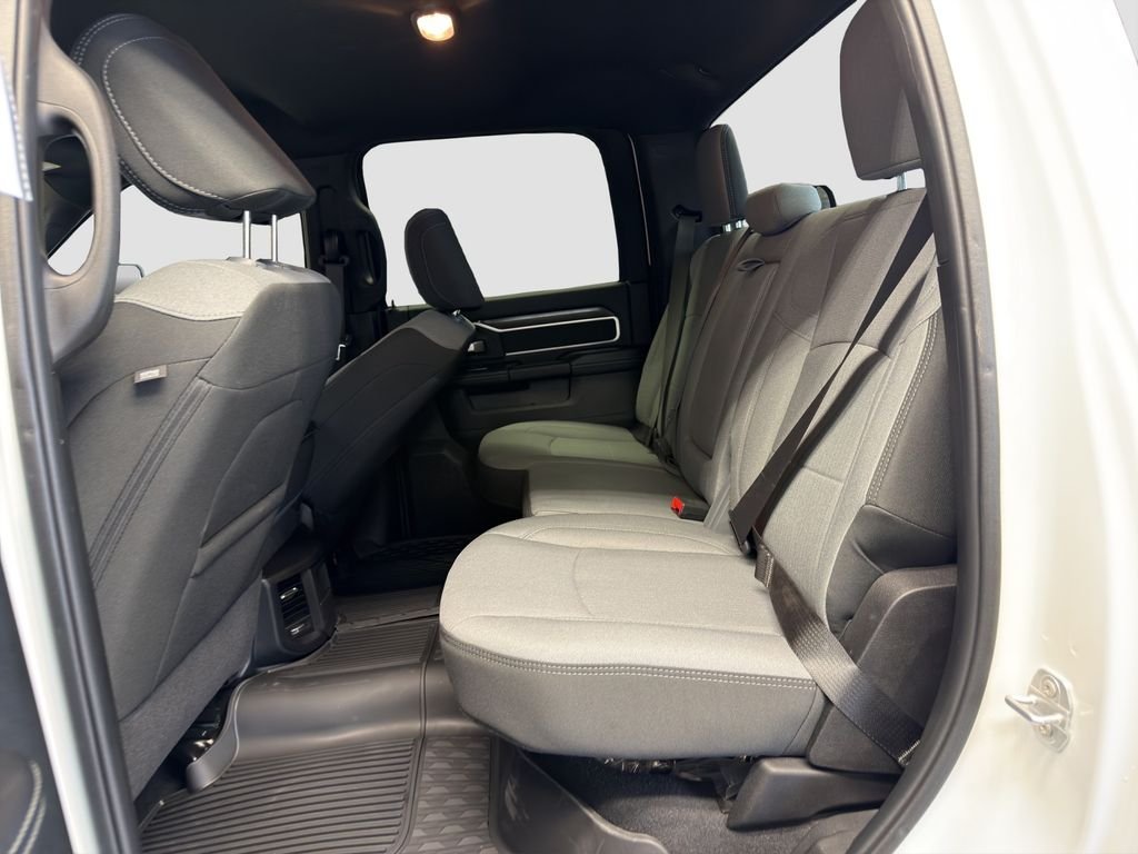 Used 2024 White Ram Big Horn image 22