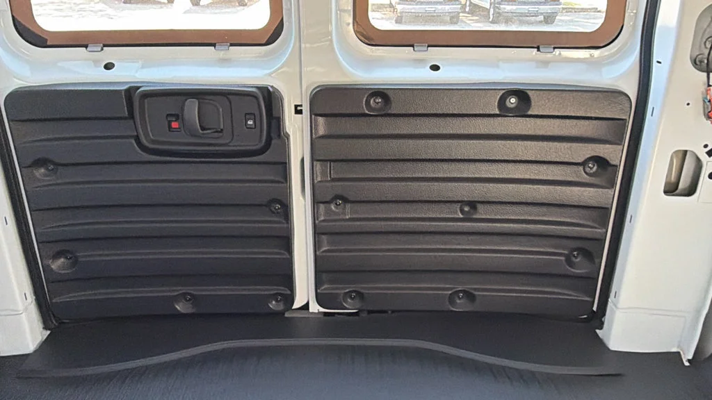 2025 Chevrolet Express Cargo Work Van - Photo 22