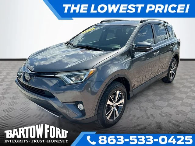 Used 2018 Gray Toyota XLE image 1