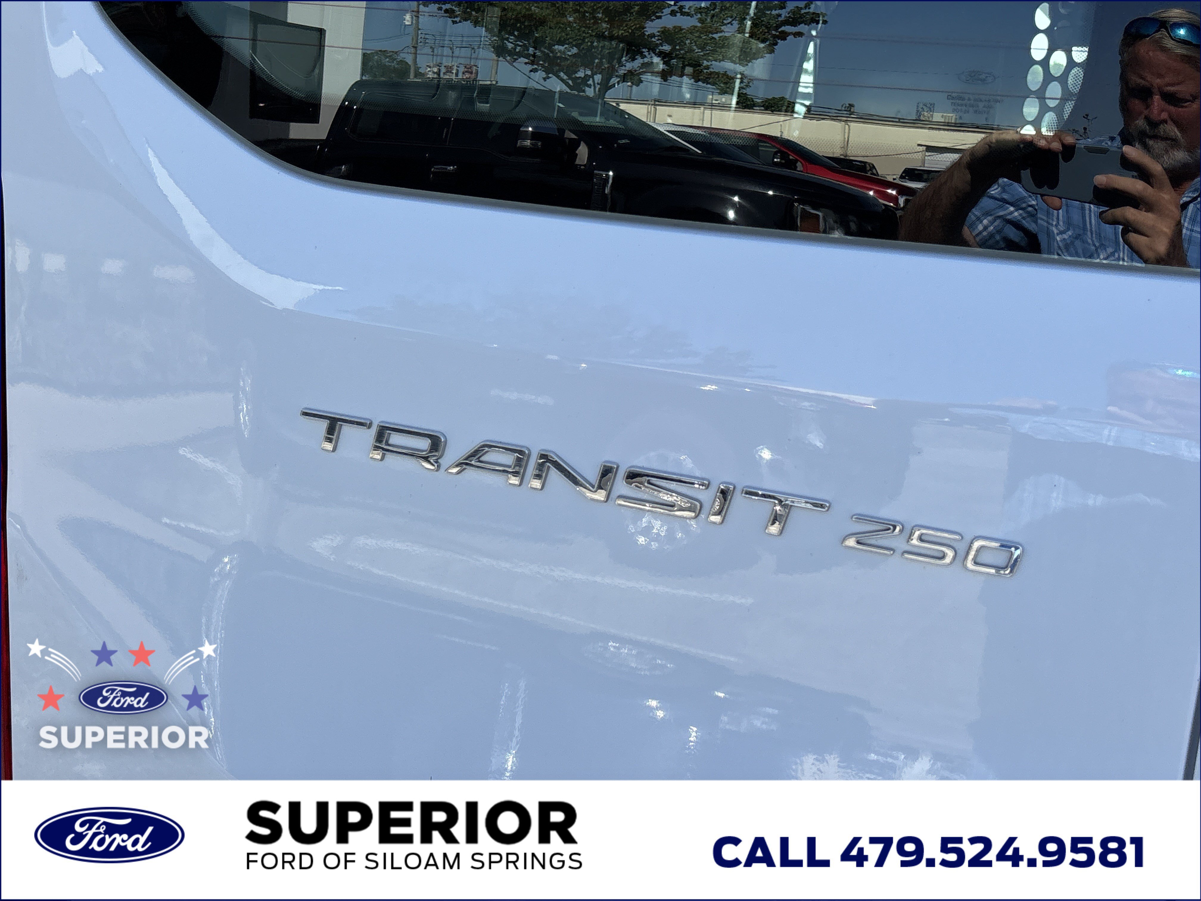 Used 2025 Oxford White Clearcoat Ford  image 6