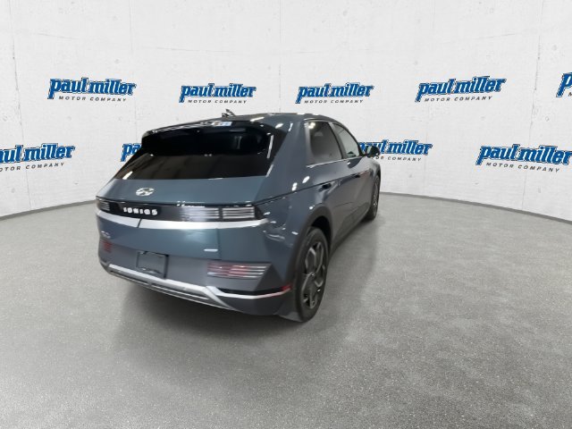 Certified Used 2023 Teal Hyundai SE image 10
