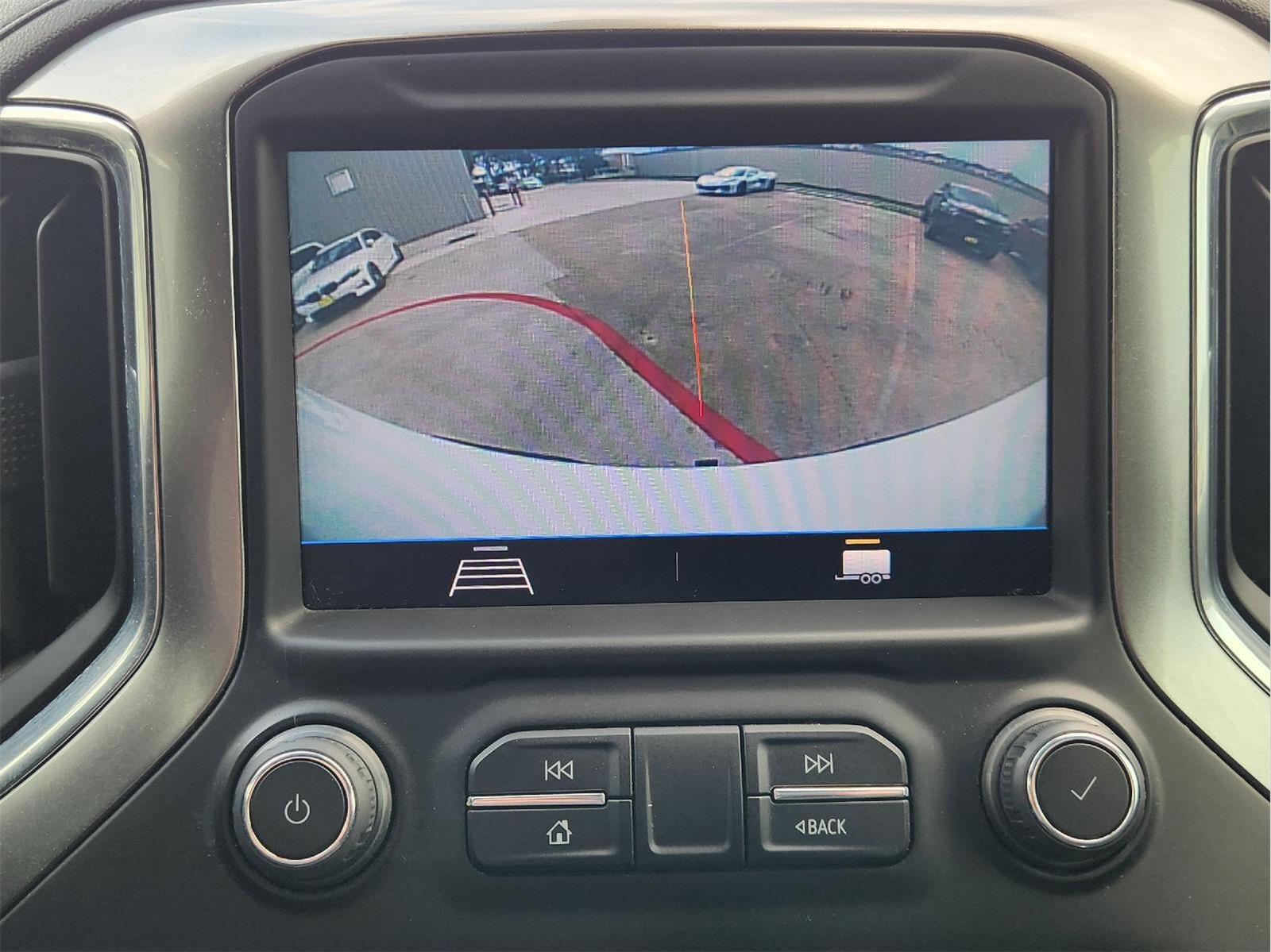 2021 Chevrolet Silverado 1500 photo 18 of 33