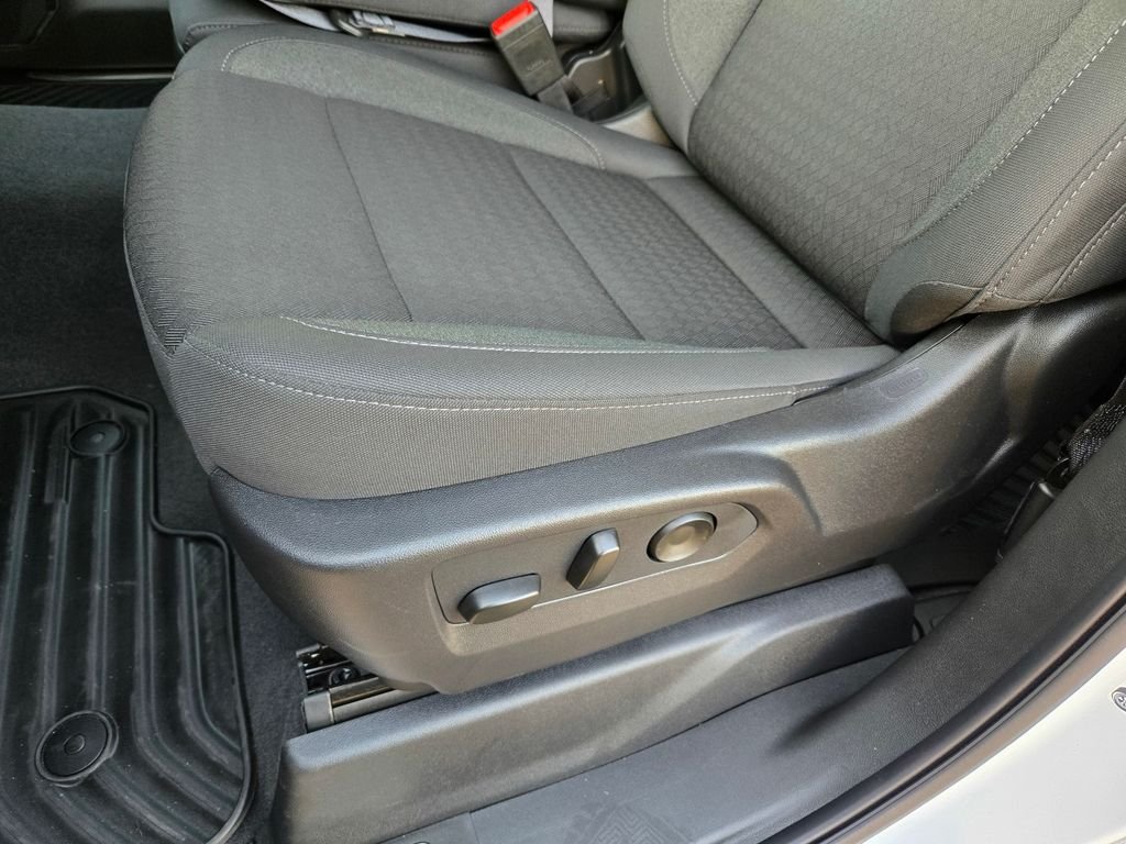 Used 2026 White Chevrolet LT image 11