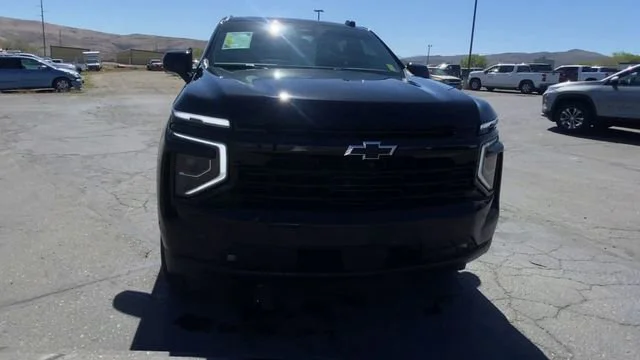 Used 2025 Black Chevrolet RST image 3