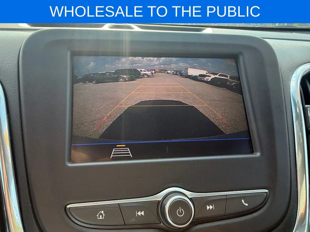 Used 2020 Silver Chevrolet LT image 13