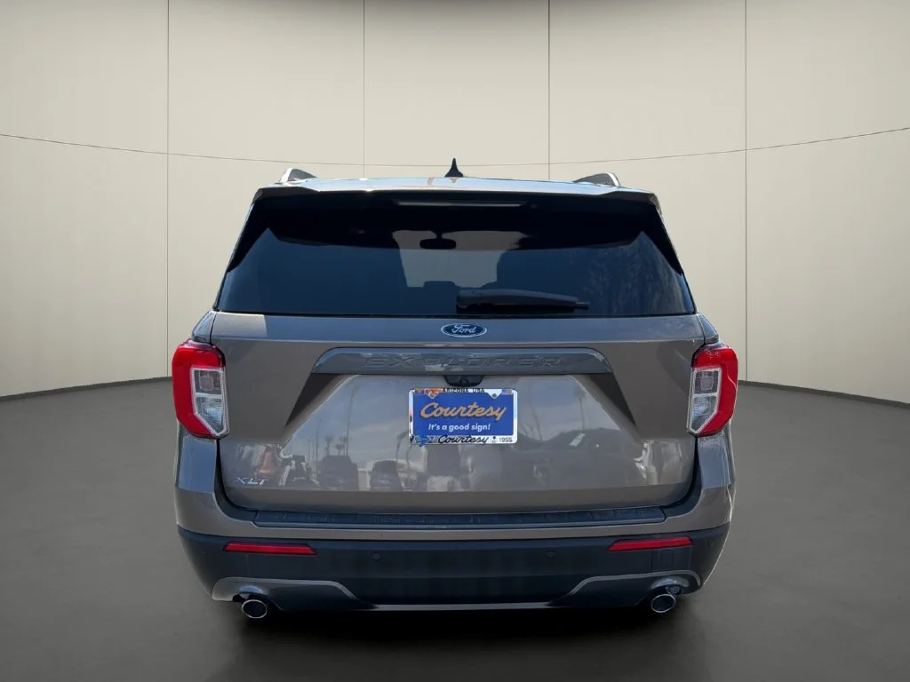 Used 2021 Gray Ford XLT image 6
