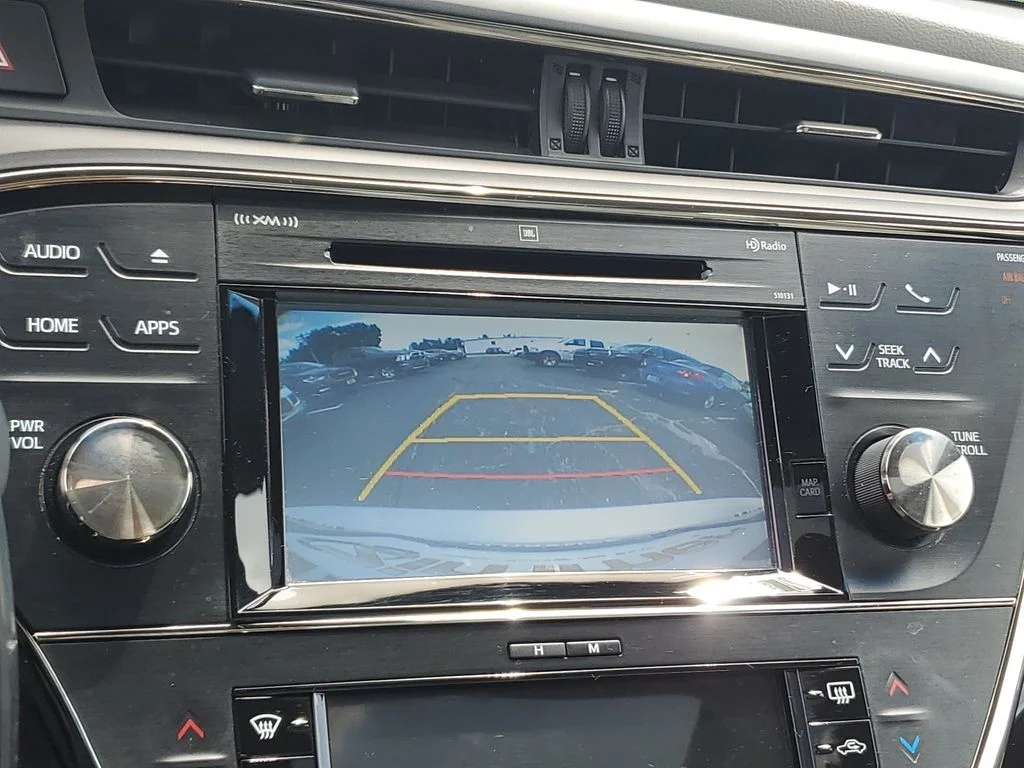 Used 2017 Silver Toyota Limited image 28