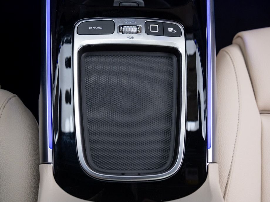 New 2026 Night Black Mercedes-Benz GLB 250 image 32