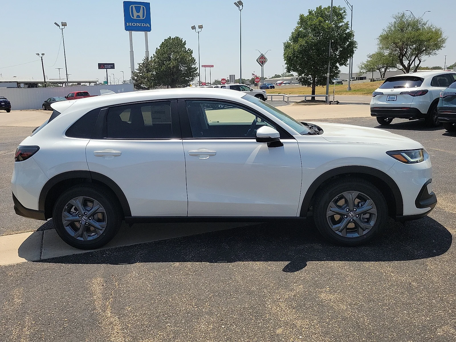 New 2027 Platinum White Pearl Honda LX 2WD image 12