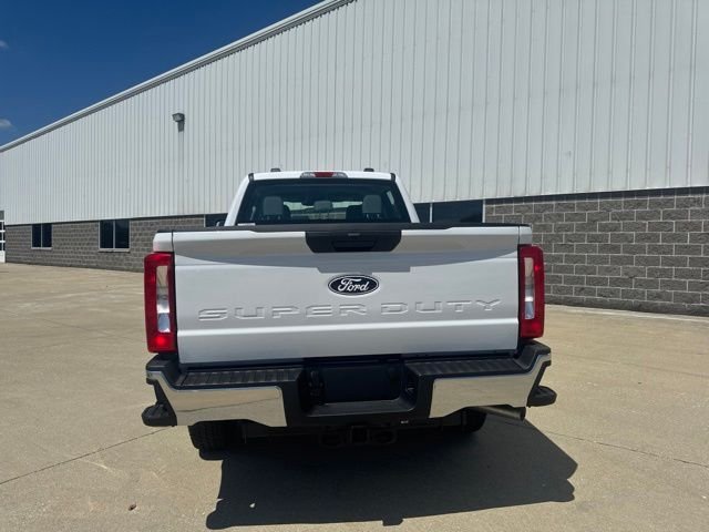 New 2027 White Ford XL image 5