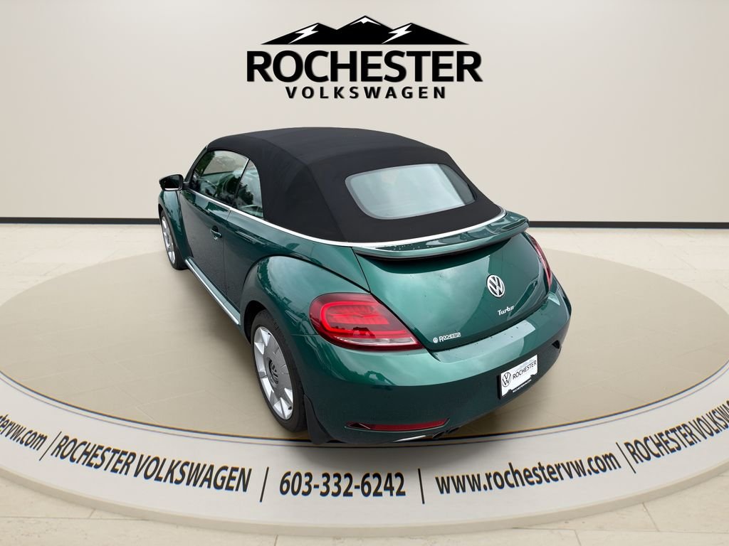 Used 2018 Bottle Green Metallic/Black Roof Volkswagen 2.0T SE image 22