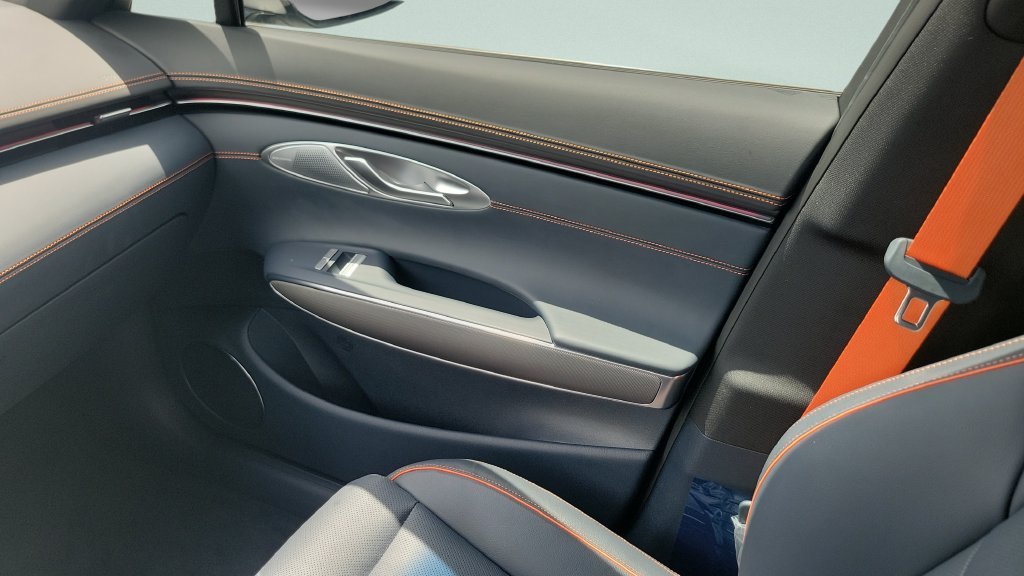 New 2026 Silver Genesis 3.5T SPORT ADVANCED image 13