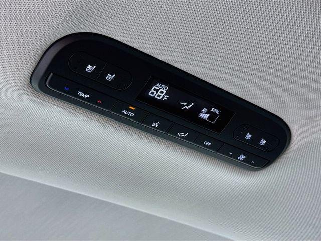 New 2026 White Hyundai Blue SEL Premium 8P image 38