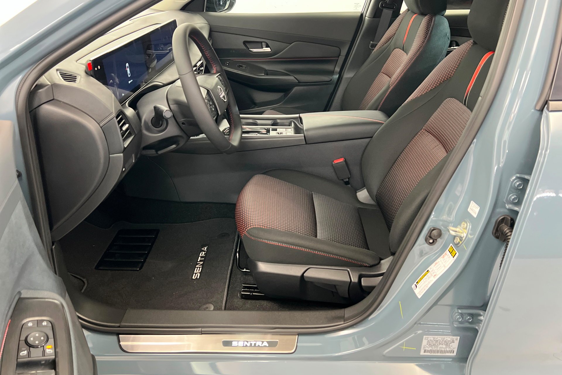 New 2027 Atlantic Gray Metallic Nissan SR image 18